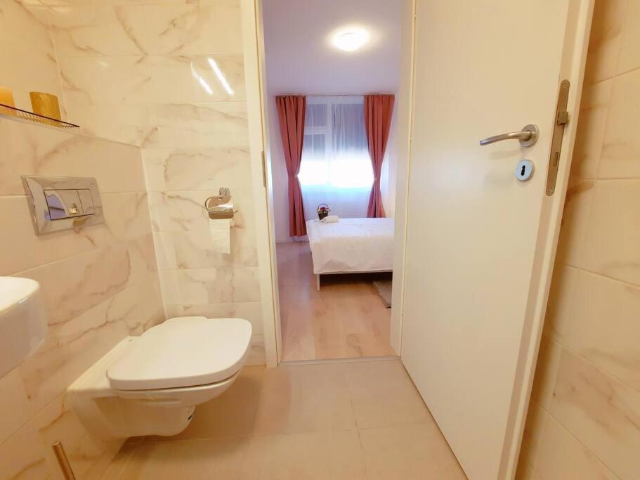 Beautiful Panoramic Central Apartment - City Of Mara Timisoara Exterior photo